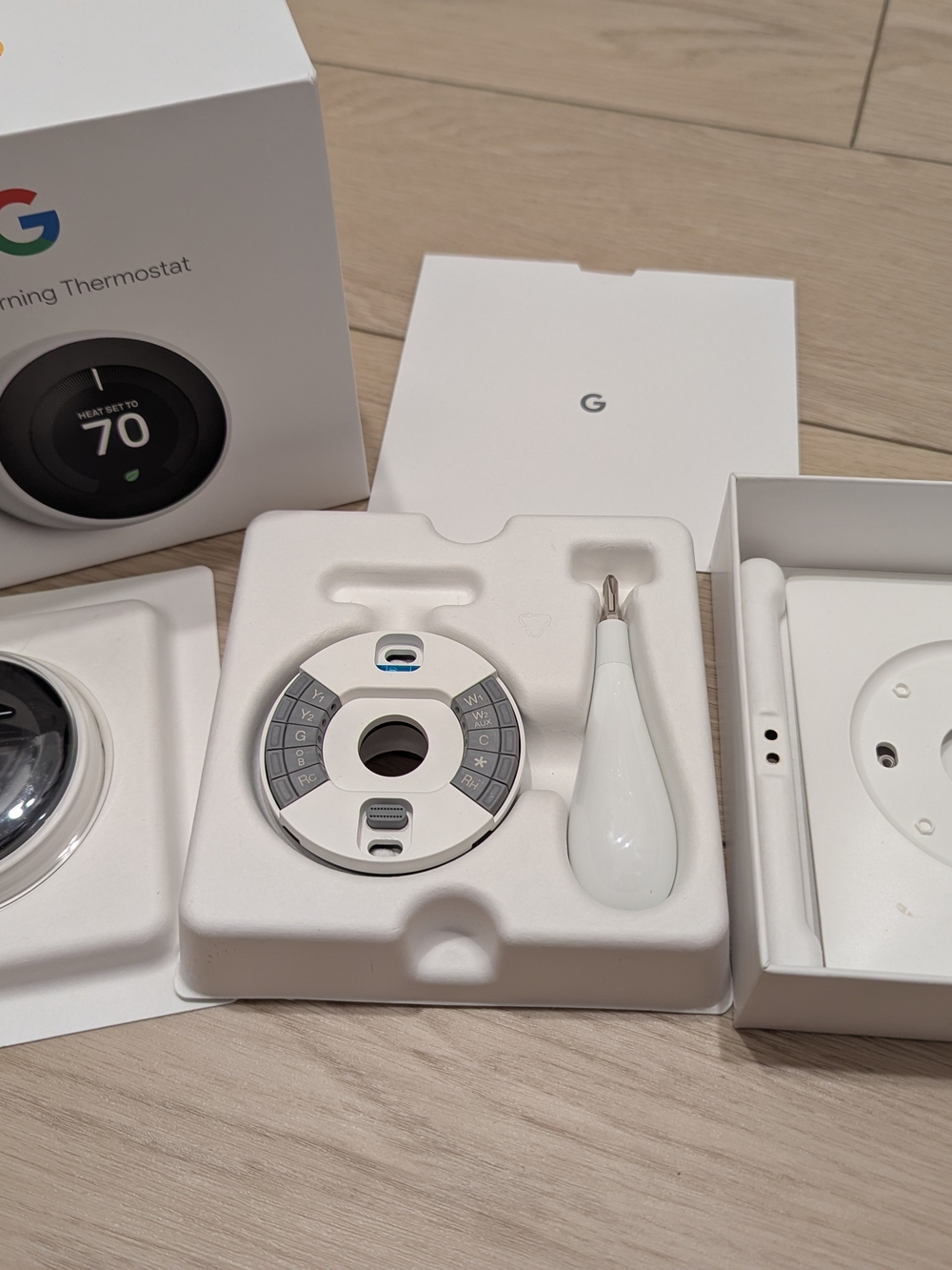 Google Nest Learning Thermostat And Room Temperature Sensor